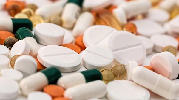 headache-pain-pills-medication-159211_1739695635240_1739695651463